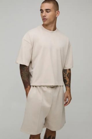 Conjunto de camiseta boxy y pantalon corto BEIGE