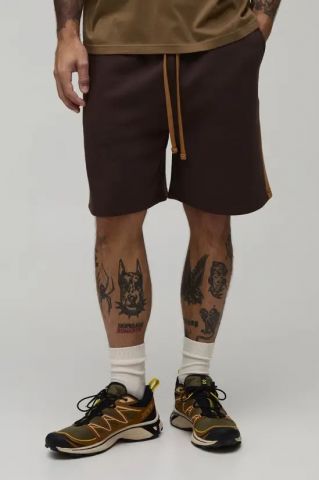 Pantalon Corto Con Banda Latera - MARRON