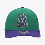 Mitchell & Ness Milwaukee Bucks 2 Tone - VERDE 