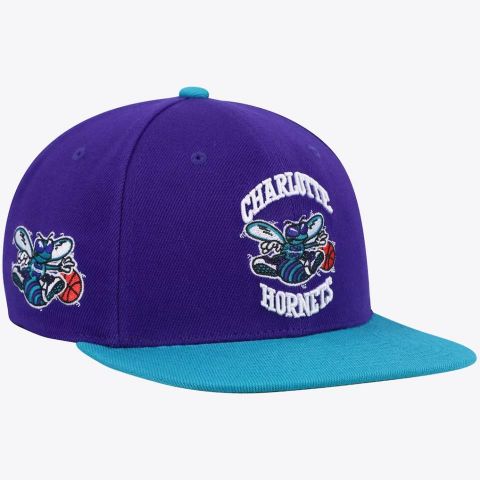 Mitchell & Ness Charlotte Hornets Patch - LILA 