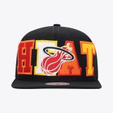 Mitchell & Ness NBA Heat VRST Snapback - NEGRO