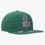 Mitchell & Ness Milwaukee Bucks HWC - VERDE
