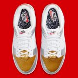 Nike Dunk Low SE GOLD/WHITE/SILVER